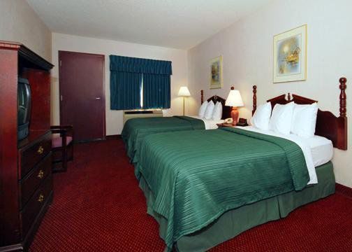 Days Inn By Wyndham Tiffin Номер фото