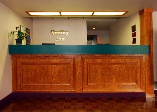 Days Inn By Wyndham Tiffin Интерьер фото